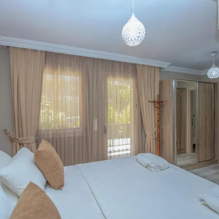 Suna Suits Penzion 4*